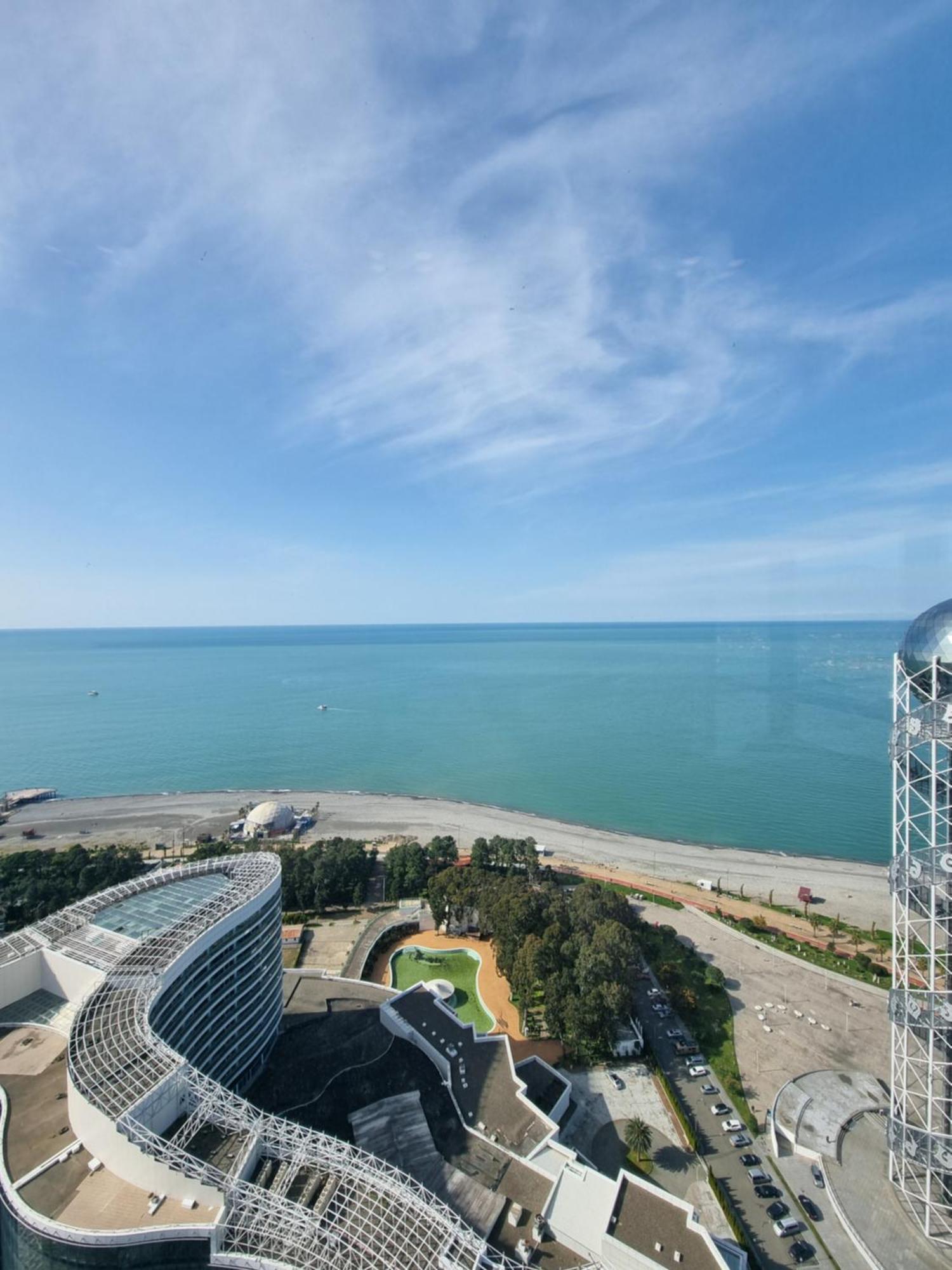 Premium Apartment In Porta Batumi Tower Экстерьер фото